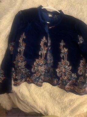 VENUS Navy Blue Velvet Embroidered Floral Jacket